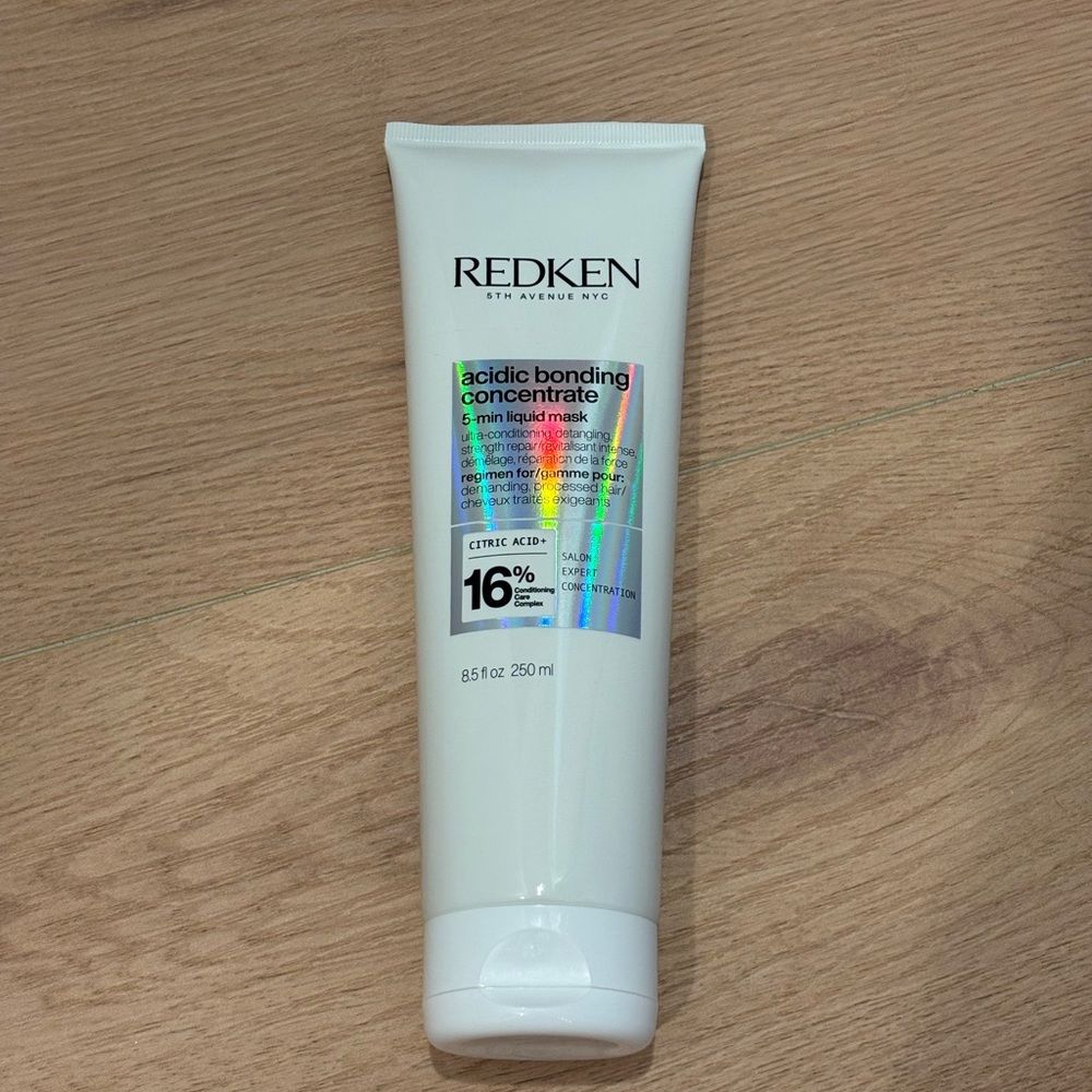 Redken Acidic Bonding Concentrate 5-min liquid mask